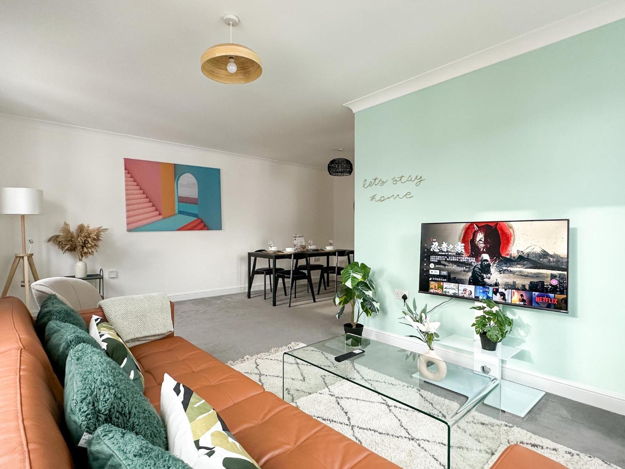 Luxury 2 Bedroom City Centre Apartment - Secure Parking - Amazing Location! Canterbury Eksteriør billede