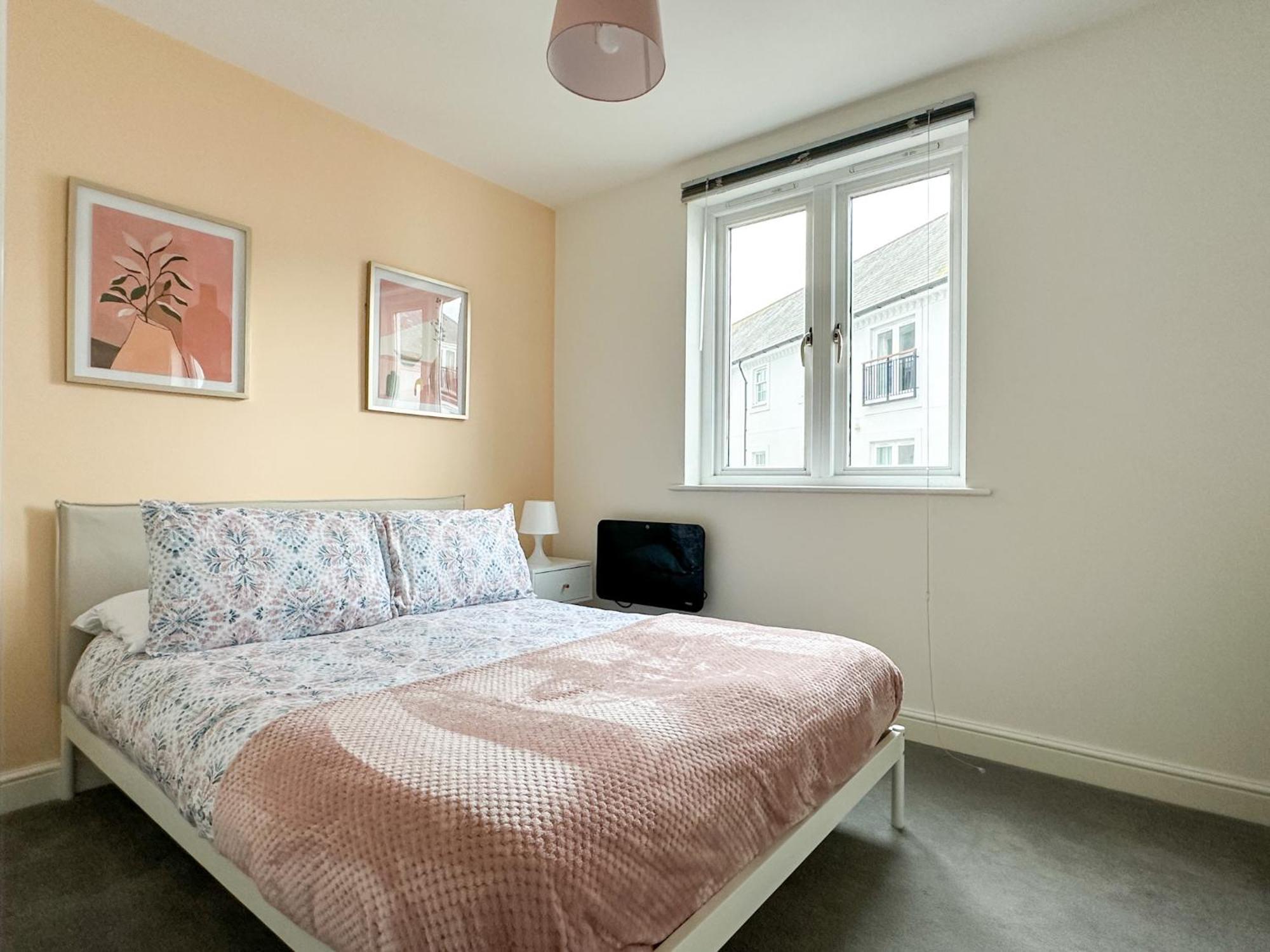 Luxury 2 Bedroom City Centre Apartment - Secure Parking - Amazing Location! Canterbury Eksteriør billede