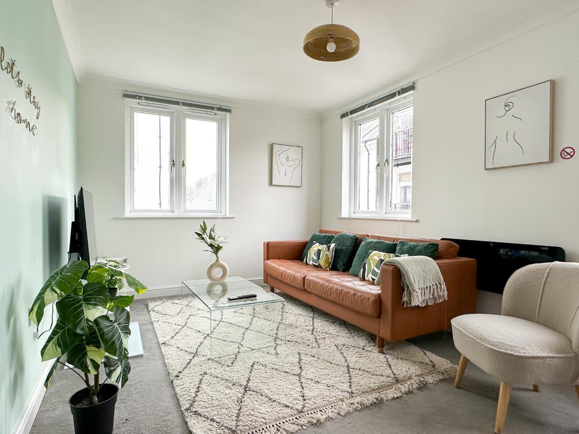 Luxury 2 Bedroom City Centre Apartment - Secure Parking - Amazing Location! Canterbury Eksteriør billede